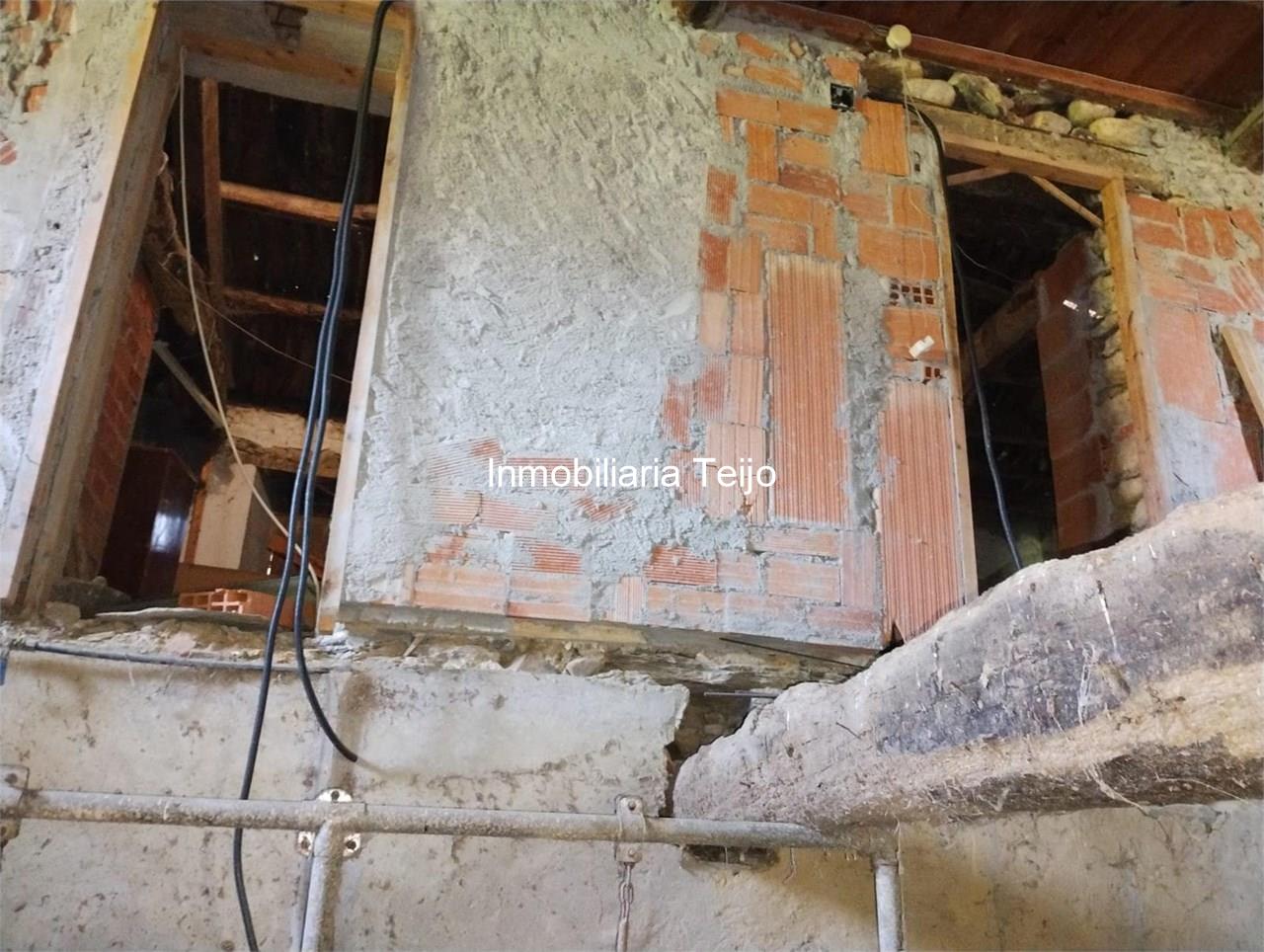 Foto 14 SE VENDE CASA DE PIEDRA CON 10.000 M2 DE FINCA EN LOURENZÁ