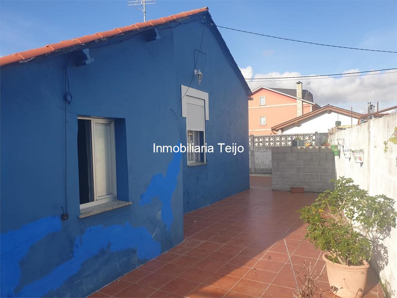 Foto 2 SE VENDE CASA DE PIEDRA DE PLANTA BAJA CON PATIO Y FINCA EN A MALATA