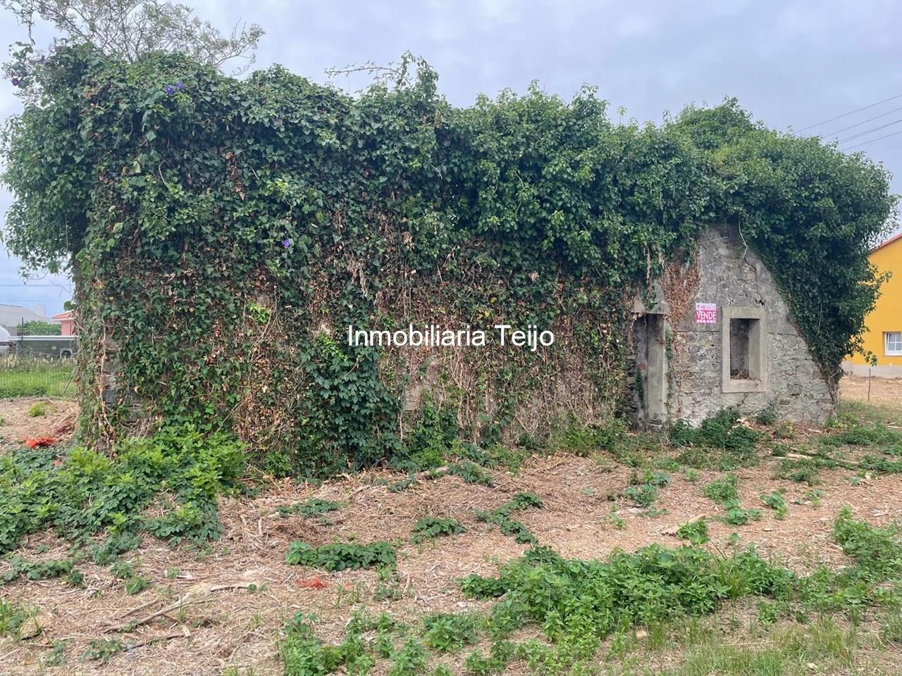 Foto 1 SE VENDE CASA DE PIEDRA EN ESTADO RUINOSO A 50 M. DE LA PLAYA DE PANTIN