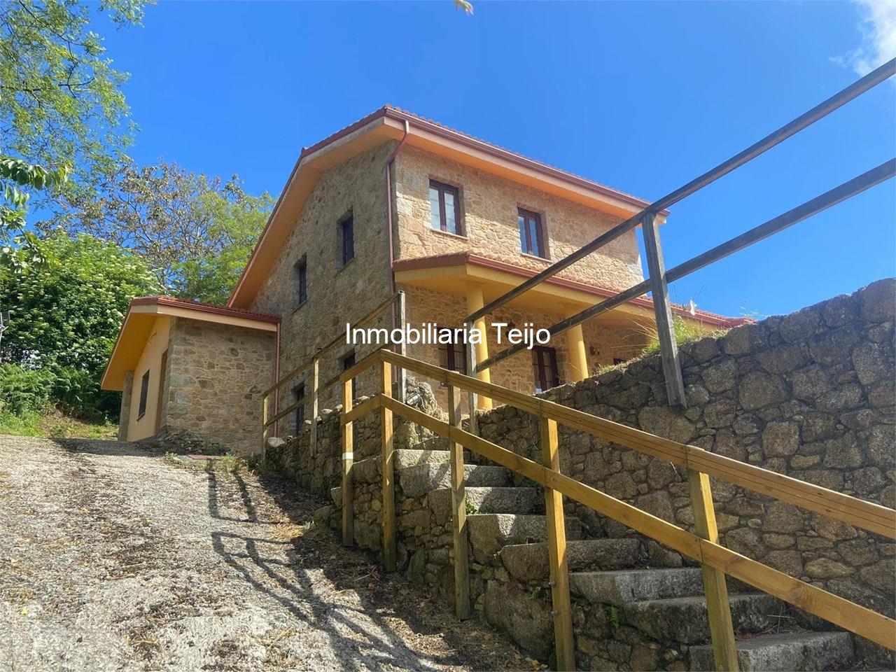 Foto 3 SE VENDE CASA DE PIEDRA EN MANDIÁ