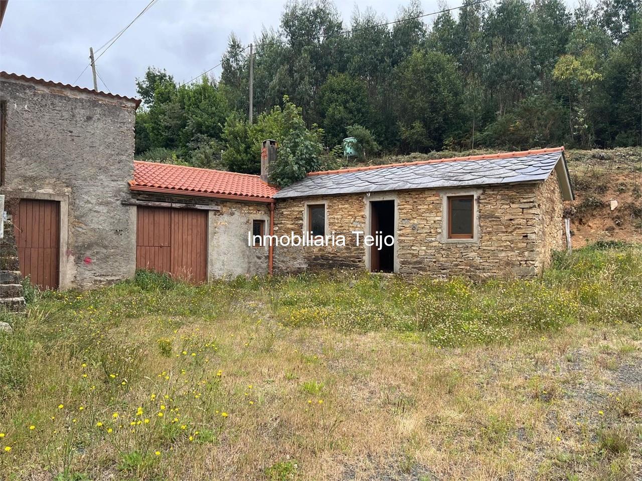 Foto 4 SE VENDE CASA DE PIEDRA EN MOECHE