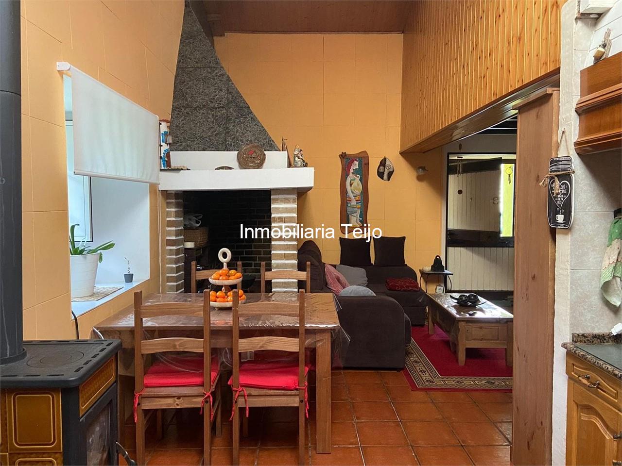 Foto 2 SE VENDE CASA DE PIEDRA EN SEDES