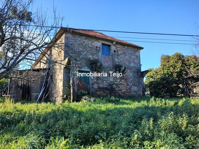 SE VENDE CASA DE PIEDRA EN VILARMAIOR