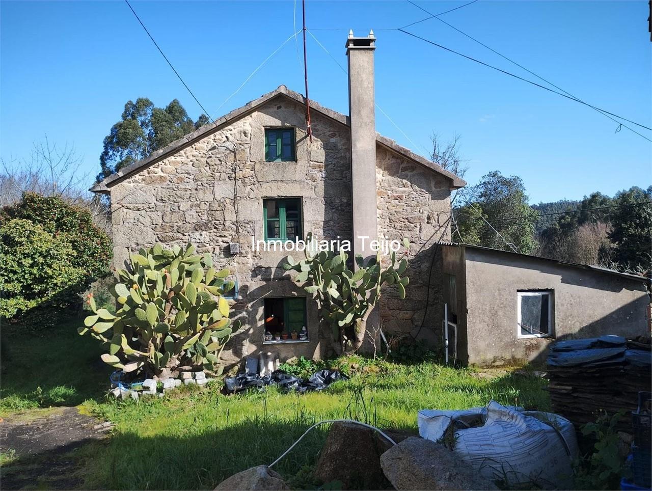 Foto 3 SE VENDE CASA DE PIEDRA EN VILARMAIOR
