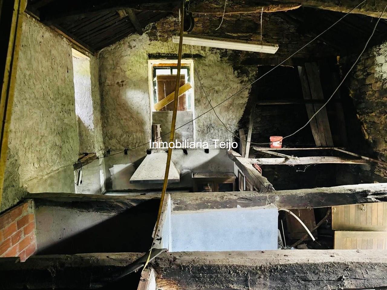 Foto 18 SE VENDE CASA DE PIEDRA PARA REHABILITAR CON TERRENO EN ORTIGUEIRA