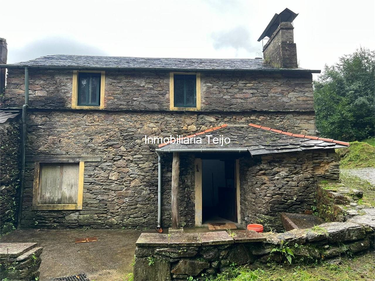 Foto 1 SE VENDE CASA DE PIEDRA PARA REHABILITAR CON TERRENO EN ORTIGUEIRA