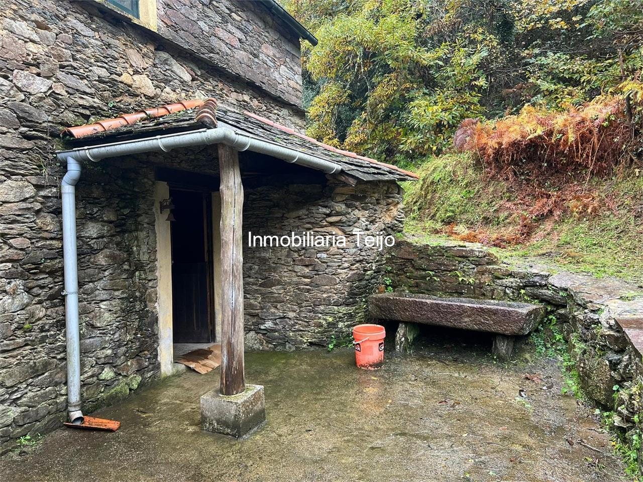 Foto 5 SE VENDE CASA DE PIEDRA PARA REHABILITAR CON TERRENO EN ORTIGUEIRA