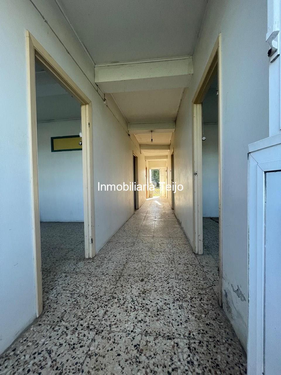 Foto 7 SE VENDE CASA DE PIEDRA PARA REHABILITAR EN CASTRO CON FINCA EDIFICABLE Y SEGREGABLE