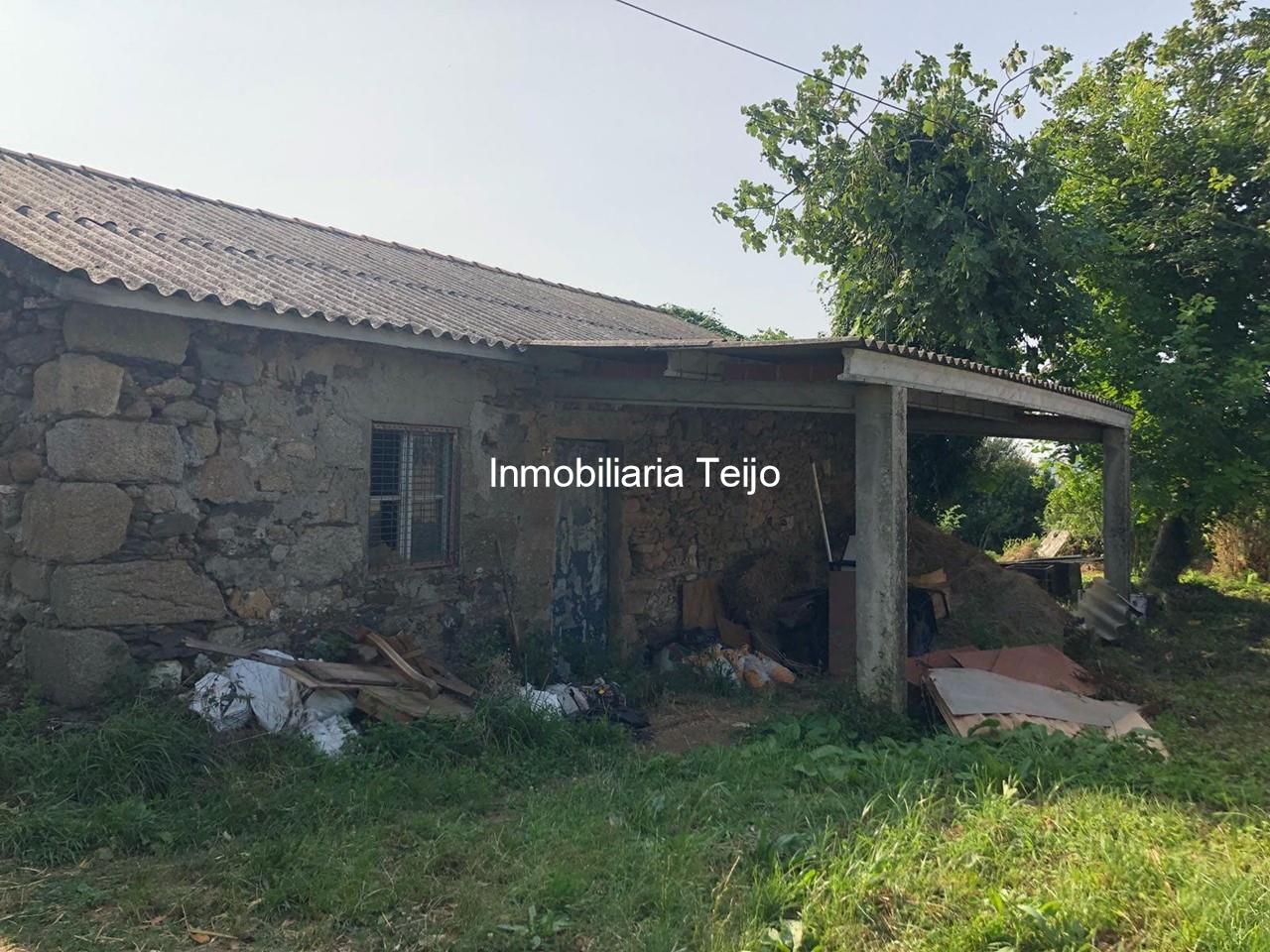 Foto 2 SE VENDE CASA DE PIEDRA PARA REHABILITAR