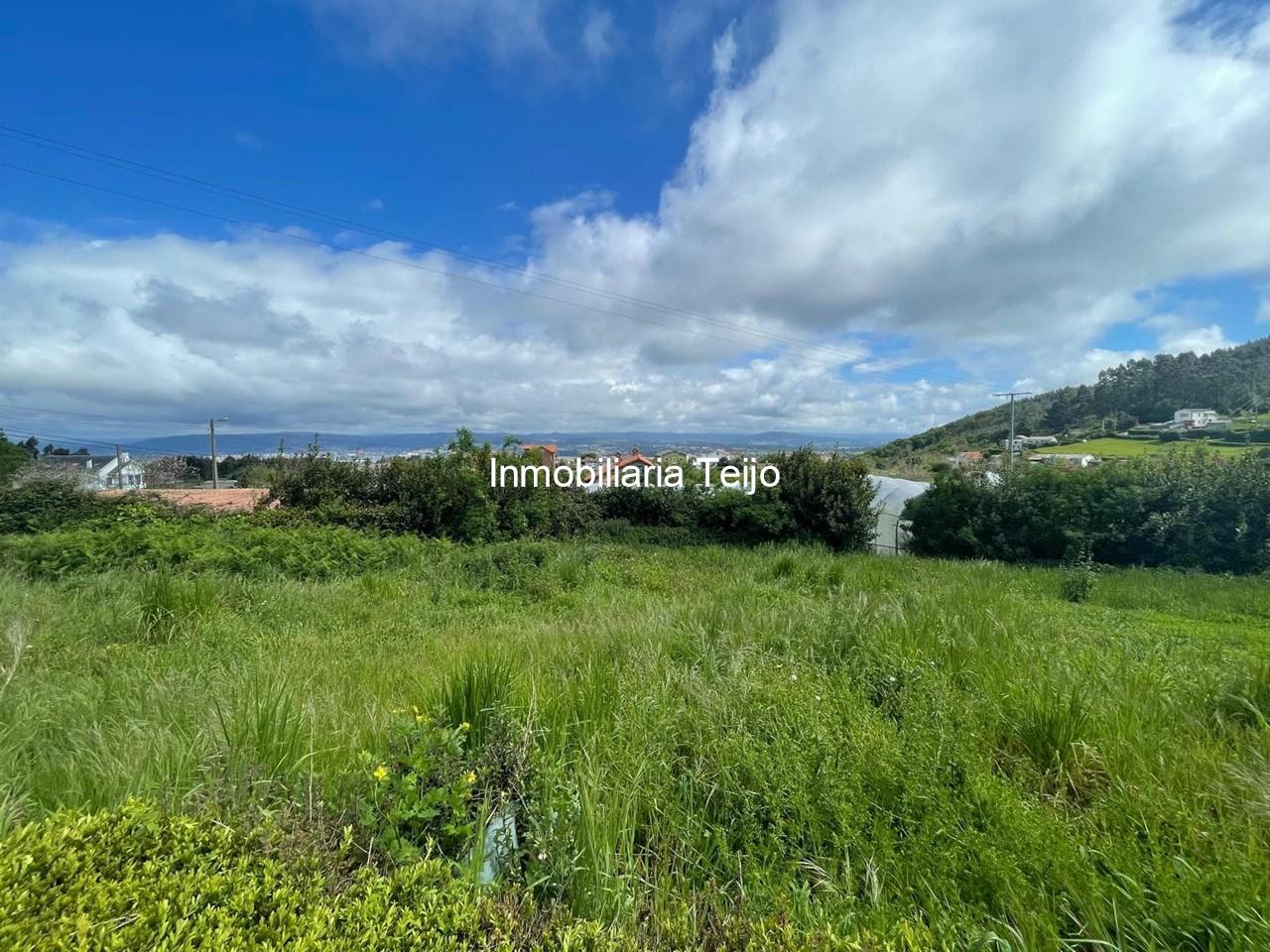 Foto 1 SE VENDE CASA DE PIEDRA PARA RESTAURAR EN BRIÓN (VISTAS PANORÁMICAS)