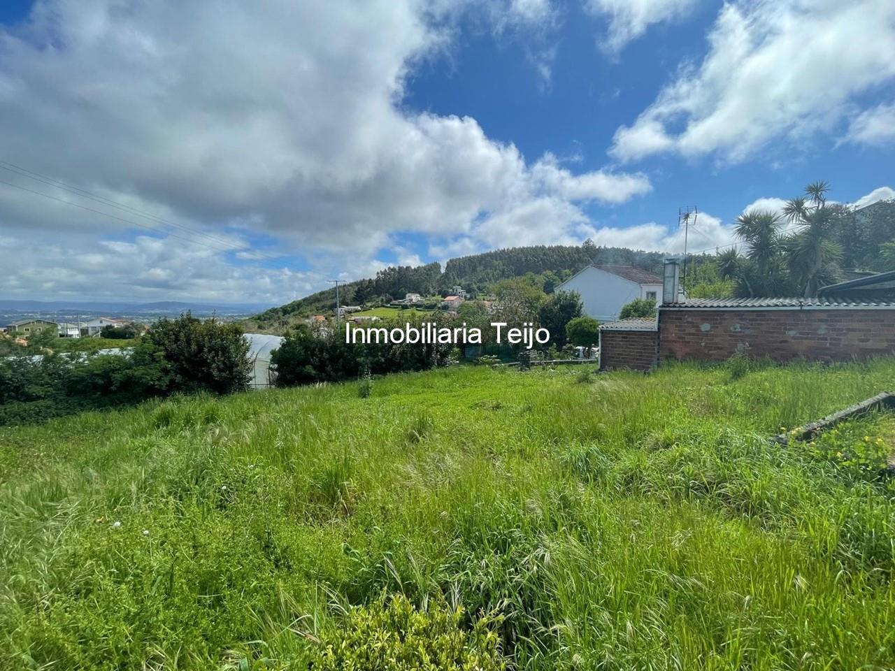 Foto 2 SE VENDE CASA DE PIEDRA PARA RESTAURAR EN BRIÓN (VISTAS PANORÁMICAS)