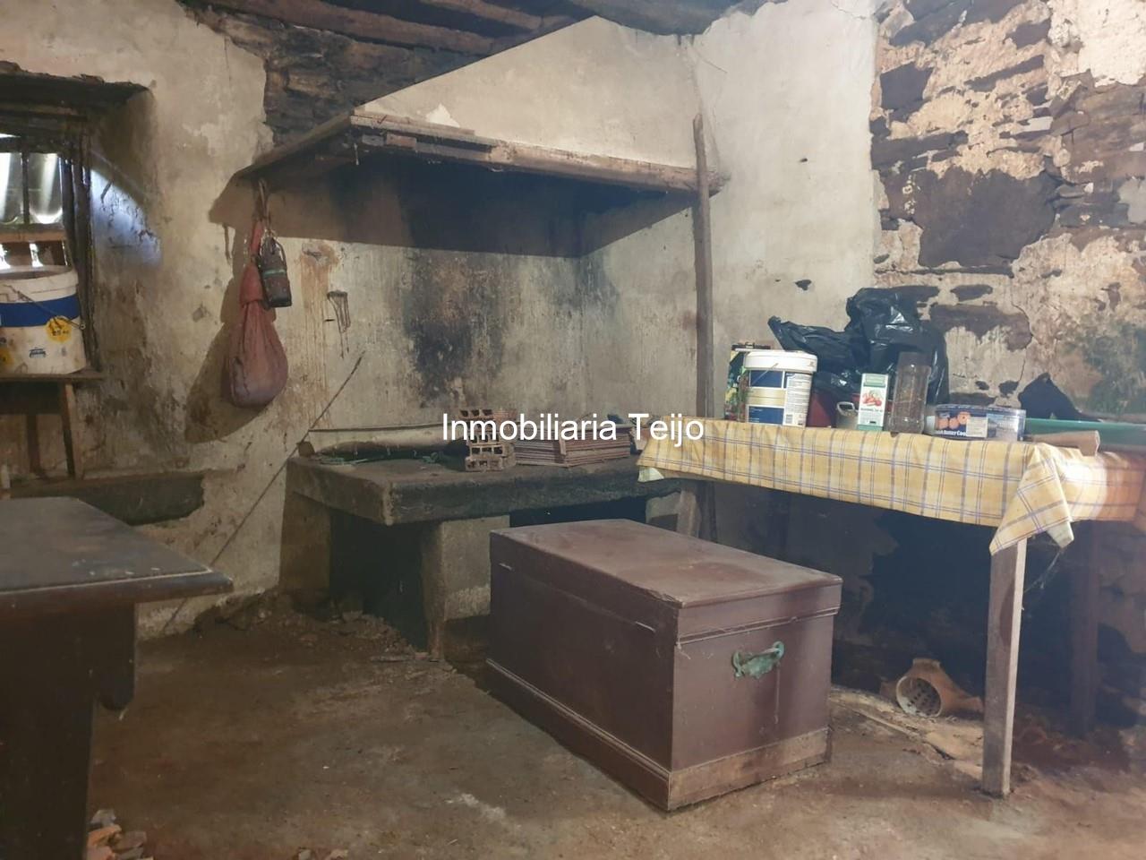 Foto 13 SE VENDE CASA DE PIEDRA PARA RESTAURAR EN PORTO DO CABO