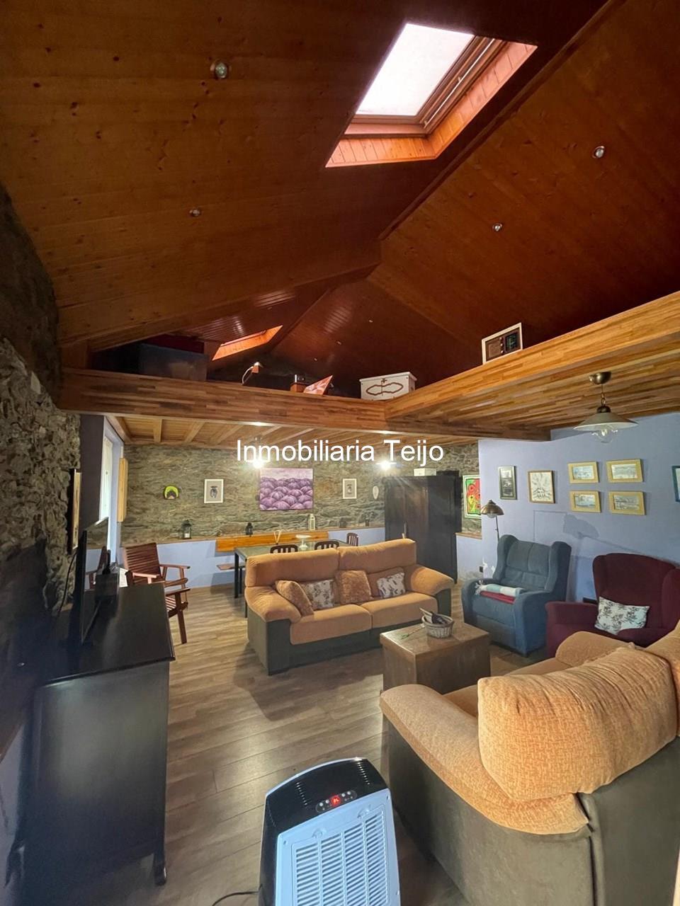 Foto 24 SE VENDE CASA DE PIEDRA RESTAURADA, FINCA CERRADA CON GARAJE Y ANEXO PARA OTRA VIVIENDA EN MOECHE