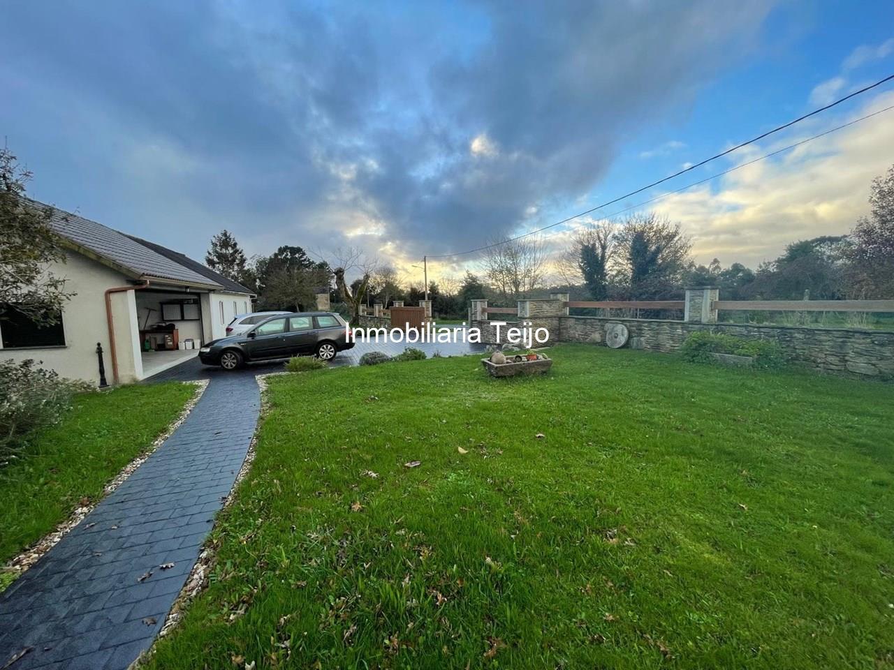 Foto 9 SE VENDE CASA DE PIEDRA RESTAURADA, FINCA CERRADA CON GARAJE Y ANEXO PARA OTRA VIVIENDA EN MOECHE