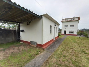 SE VENDE CASA EN CABAÑAS - Cabanas