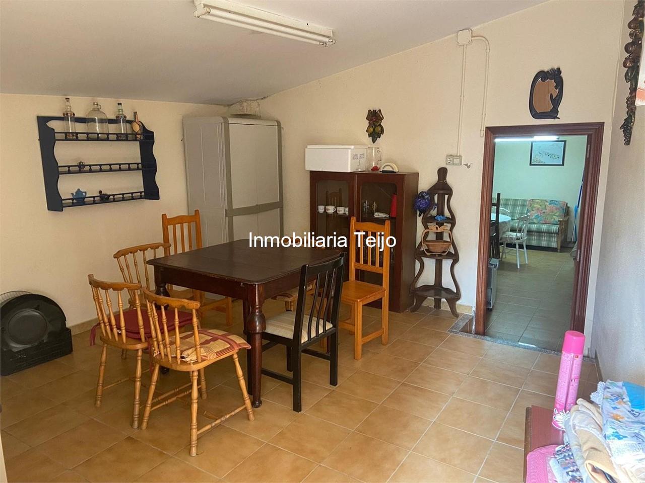 Foto 24 SE VENDE CASA EN DONIÑOS