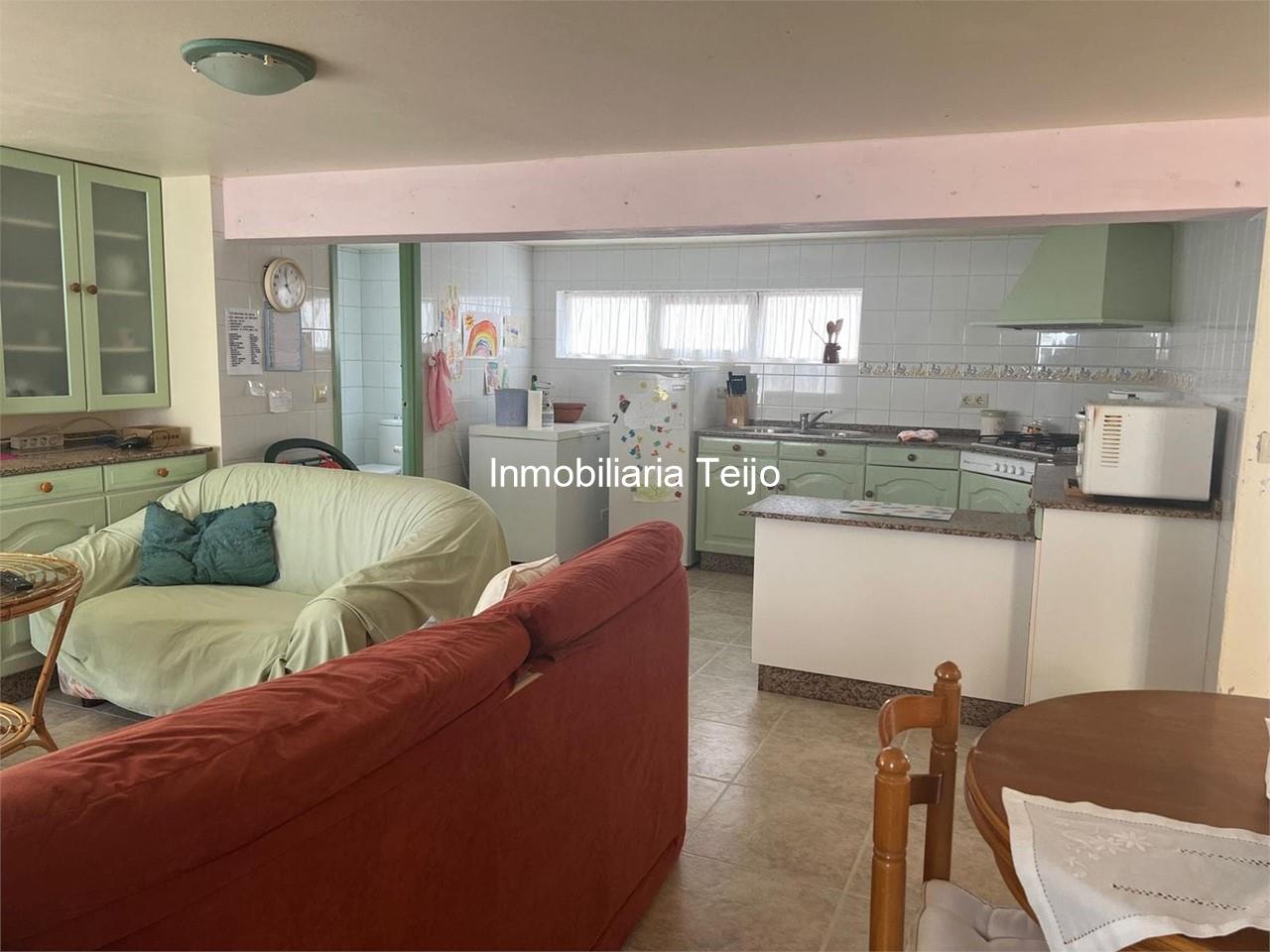 Foto 16 SE VENDE CASA EN ESMELLE A ESCASOS METROS DE LA PLAYA