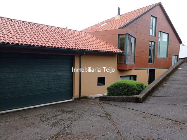 SE VENDE CASA EN FENE