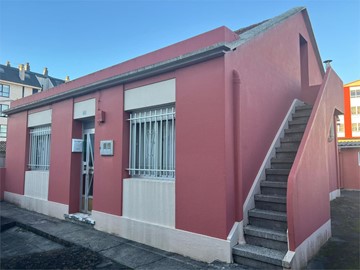 SE VENDE CASA EN MUGARDOS