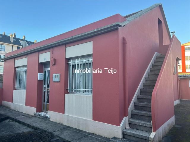 SE VENDE CASA EN MUGARDOS