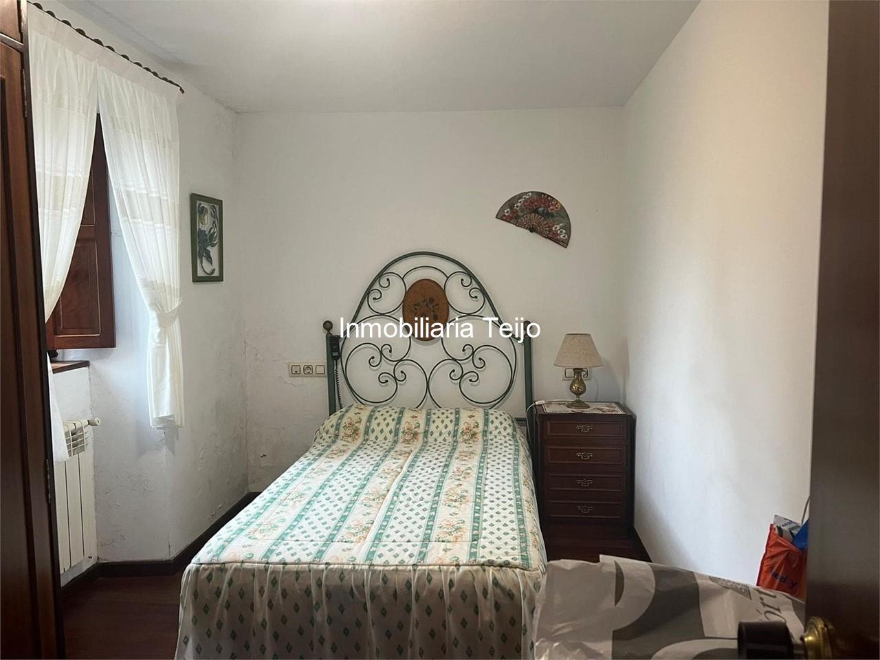 Foto 15 SE VENDE CASA EN SAN SADURNIÑO