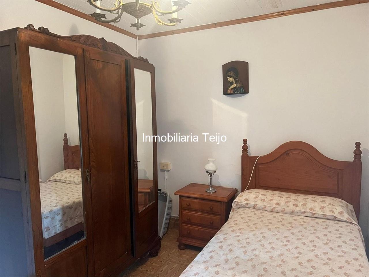 Foto 18 SE VENDE CASA EN SAN SADURNIÑO