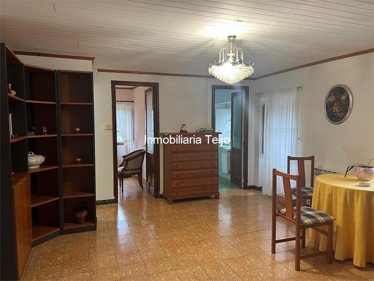 Foto 24 SE VENDE CASA EN SAN SADURNIÑO