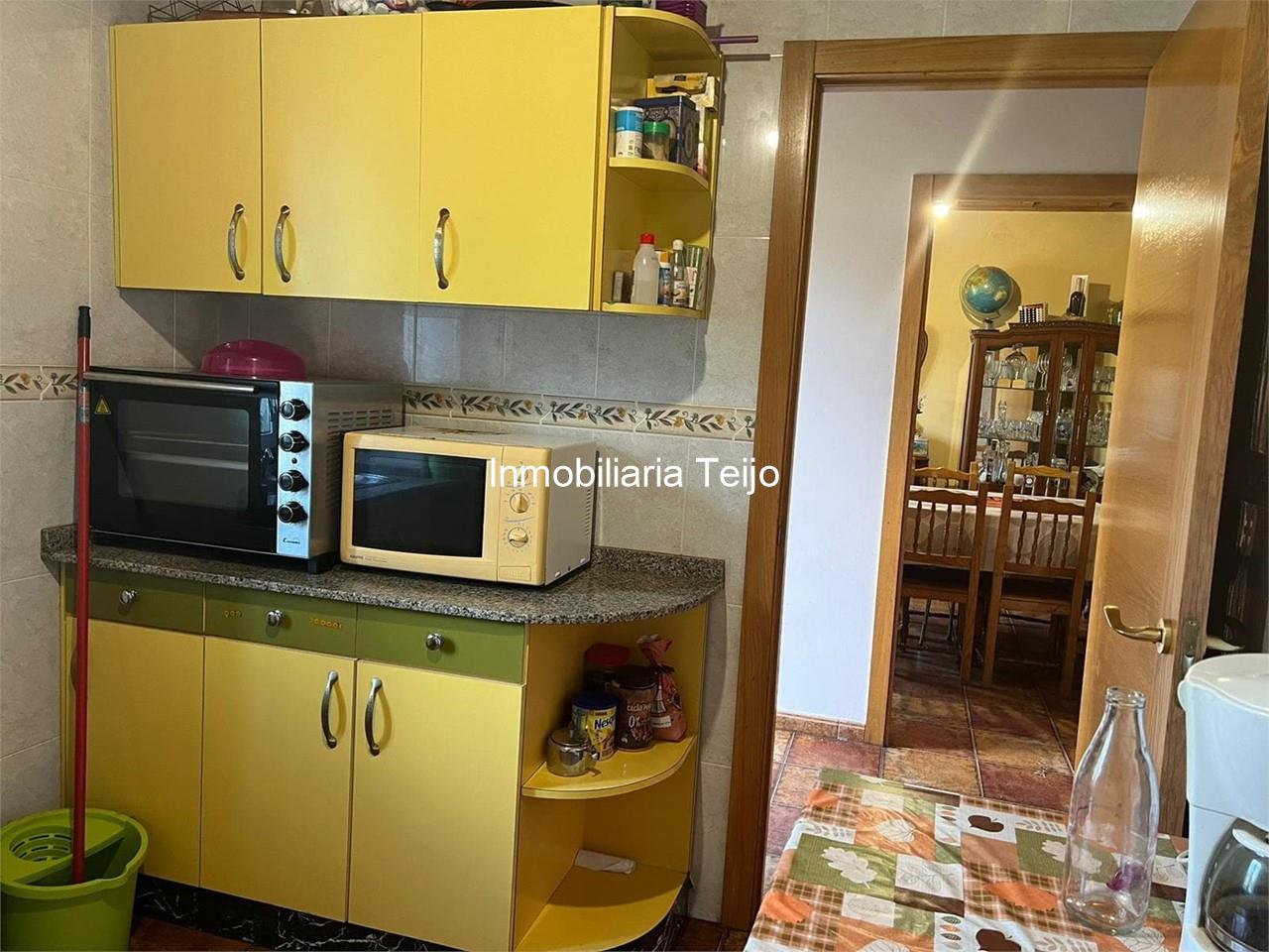 Foto 6 SE VENDE CASA EN SAN SADURNIÑO