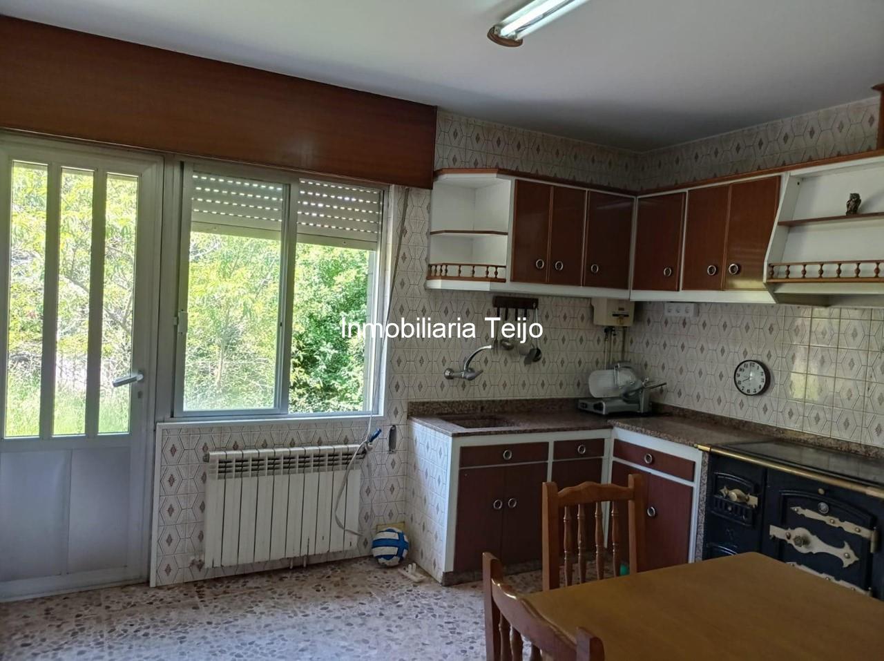 Foto 4 SE VENDE CASA EN SAN SATURNINO