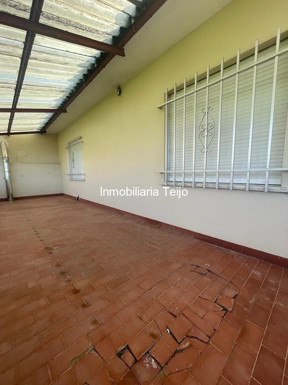 Foto 16 SE VENDE CASA GRANDE CON FINCA Y ANEXOS EN FENE (NO PRECISA REHABILITACIÓN)