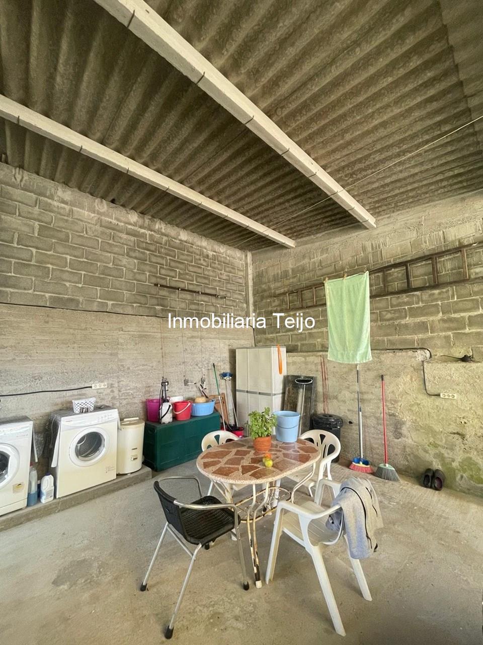 Foto 18 SE VENDE CASA GRANDE CON FINCA Y ANEXOS EN FENE (NO PRECISA REHABILITACIÓN)