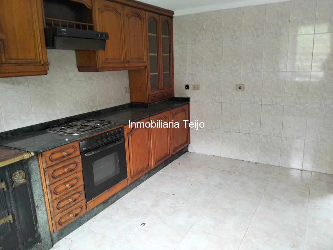 Foto 13 SE VENDE CASA NO PAREADA CON FINCA PARA REHABILITAR EN CEDEIRA, SAN ROMÁN