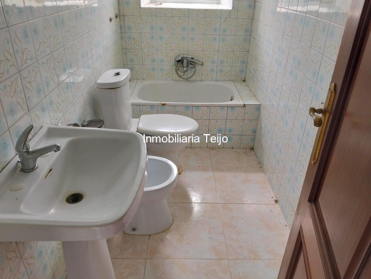 Foto 24 SE VENDE CASA NO PAREADA CON FINCA PARA REHABILITAR EN CEDEIRA, SAN ROMÁN
