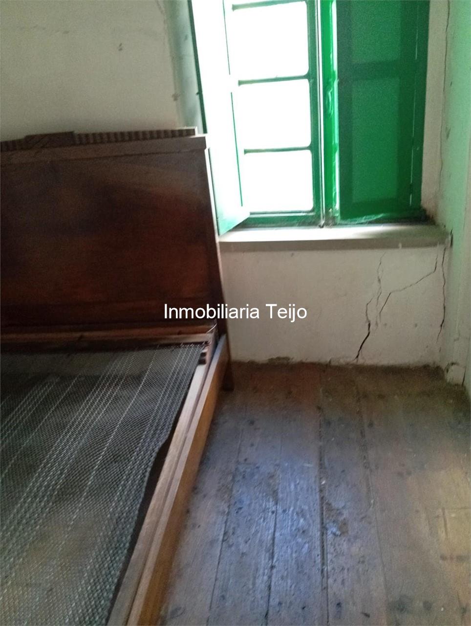 Foto 10 SE VENDE CASA PARA REHABILITAR CON FINCA EN EL CASCO URBANO DE CEDEIRA