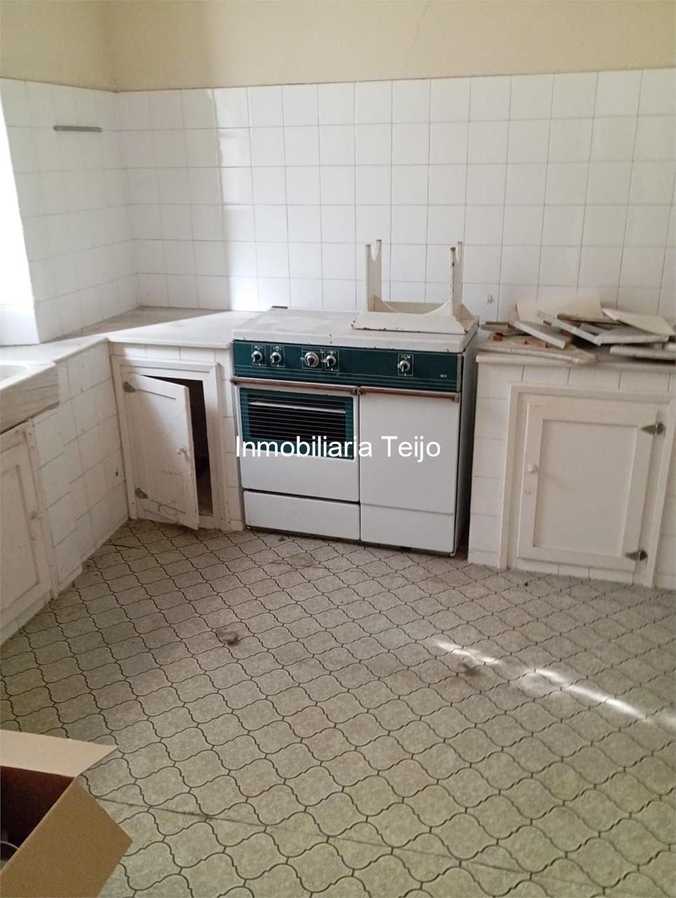 Foto 6 SE VENDE CASA PARA REHABILITAR CON FINCA EN EL CASCO URBANO DE CEDEIRA