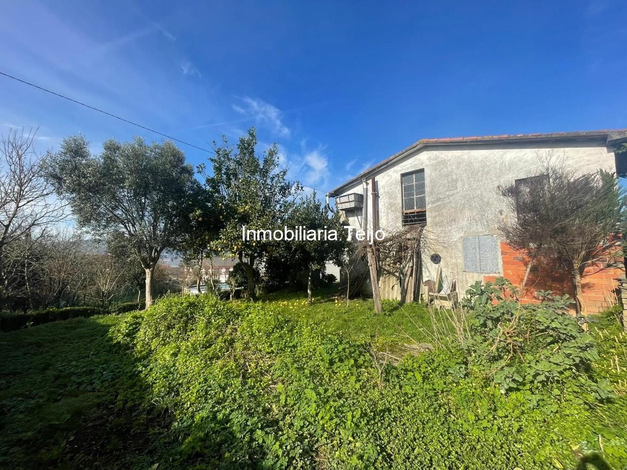 Foto 3 SE VENDE CASA PARA REHABILITAR EN JOANE