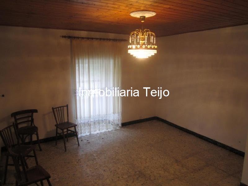 Foto 11 SE VENDE CASA PARA REHABILITAR EN LA CAPELA CON PARTE DE LA FINCA URBANA