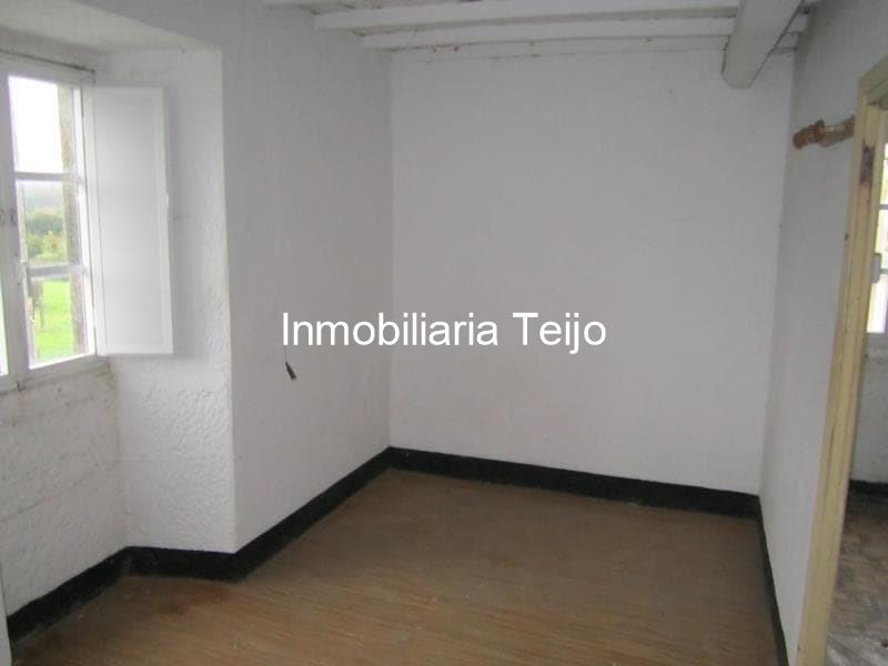 Foto 22 SE VENDE CASA PARA REHABILITAR EN LA CAPELA CON PARTE DE LA FINCA URBANA