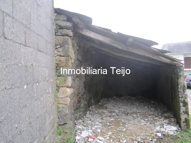 Foto 25 SE VENDE CASA PARA REHABILITAR EN LA CAPELA CON PARTE DE LA FINCA URBANA