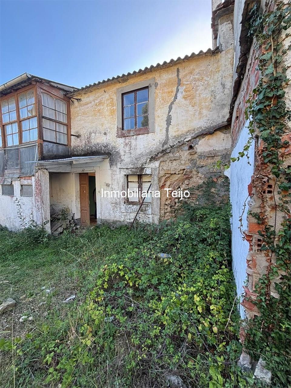 Foto 2 SE VENDE CASA PARA REHABILITAR EN MANDIÁ