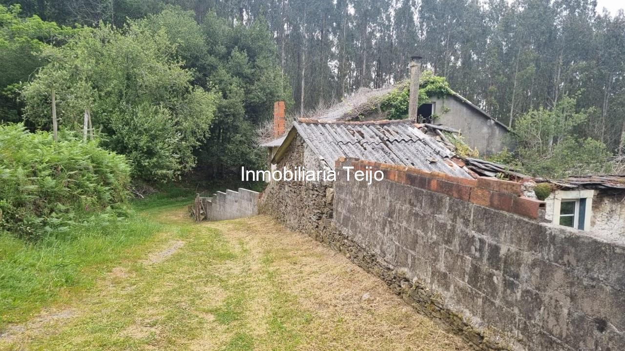 Foto 4 SE VENDE CASA PARA REHABILITAR EN NEDA