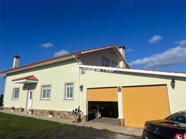 SE VENDE CHALET CON DOS VIVIENDAS DE RECIENTE CONSTRUCCIÓN EN LAGO - Valdoviño