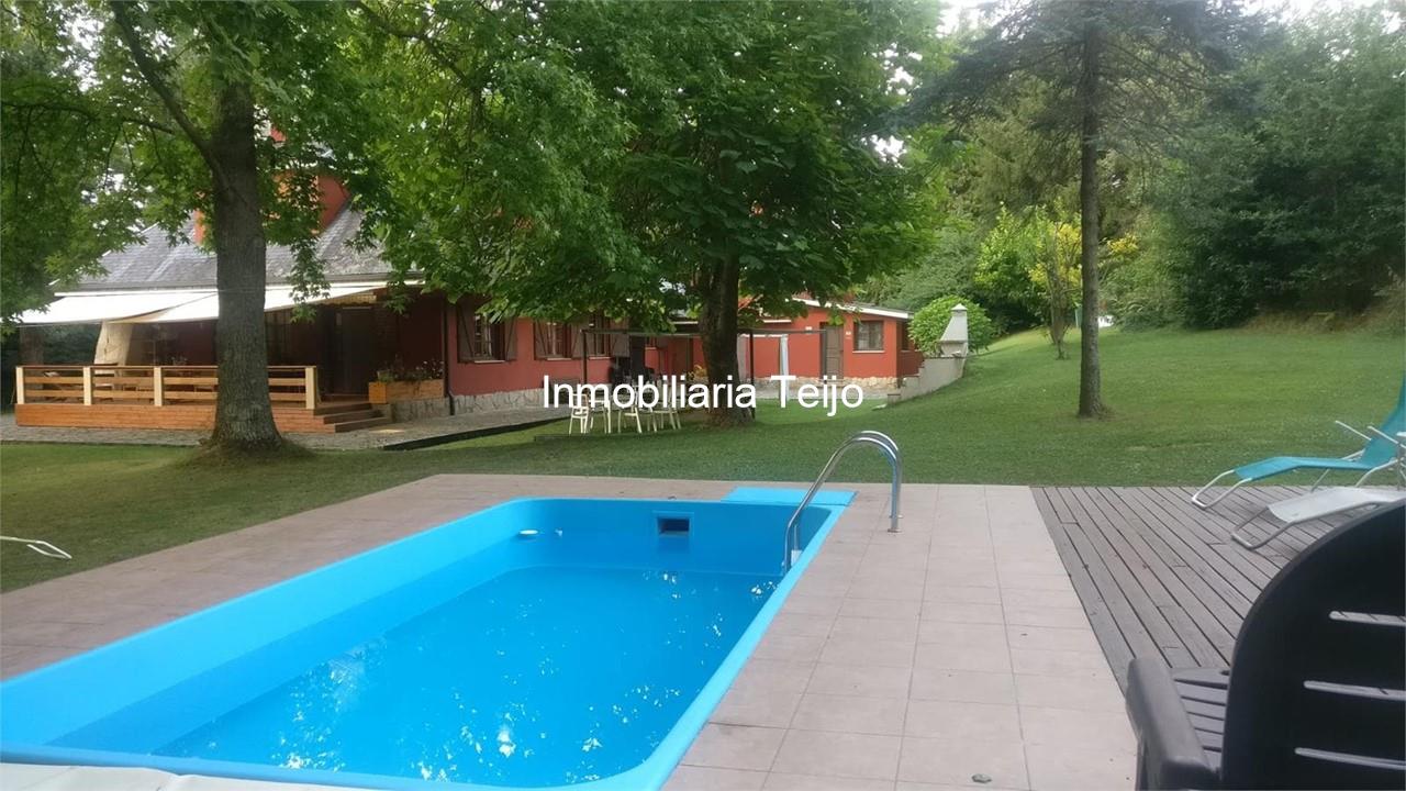 Foto 9 SE VENDE CHALET CON PRECIOSA FINCA Y PISCINA EN MANIÑOS