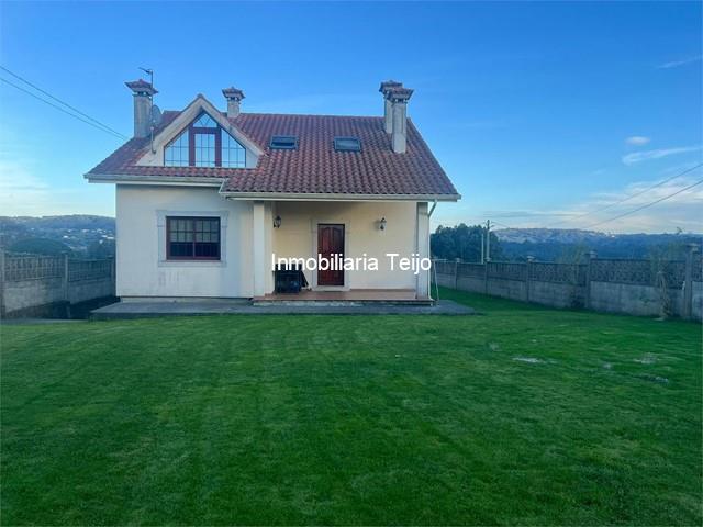 SE VENDE CHALET DE RECIENTE CONSTRUCCIÓN EN MIÑO