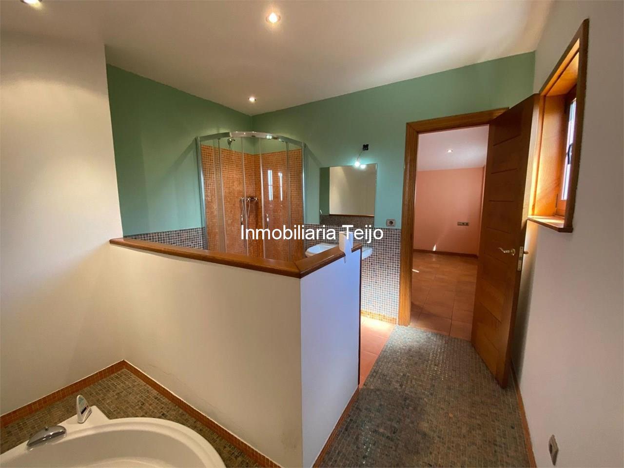 Foto 8 SE VENDE CHALET DE RECIENTE CONSTRUCCIÓN FORRADO EN PIEDRA  EN MANDIÁ