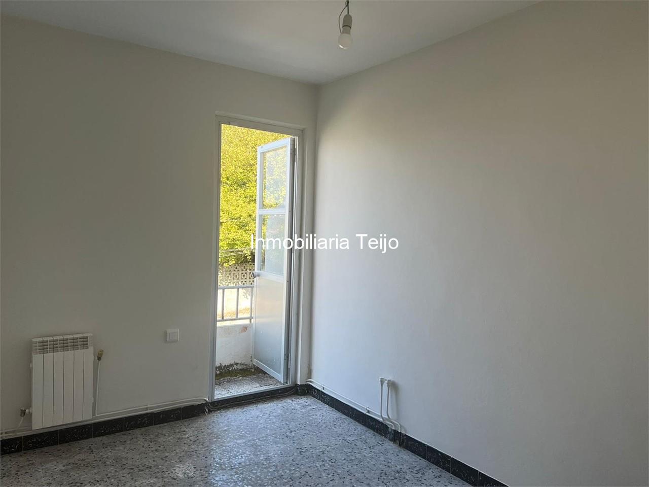 Foto 18 SE VENDE CHALET PAREADO EN CATABOIS