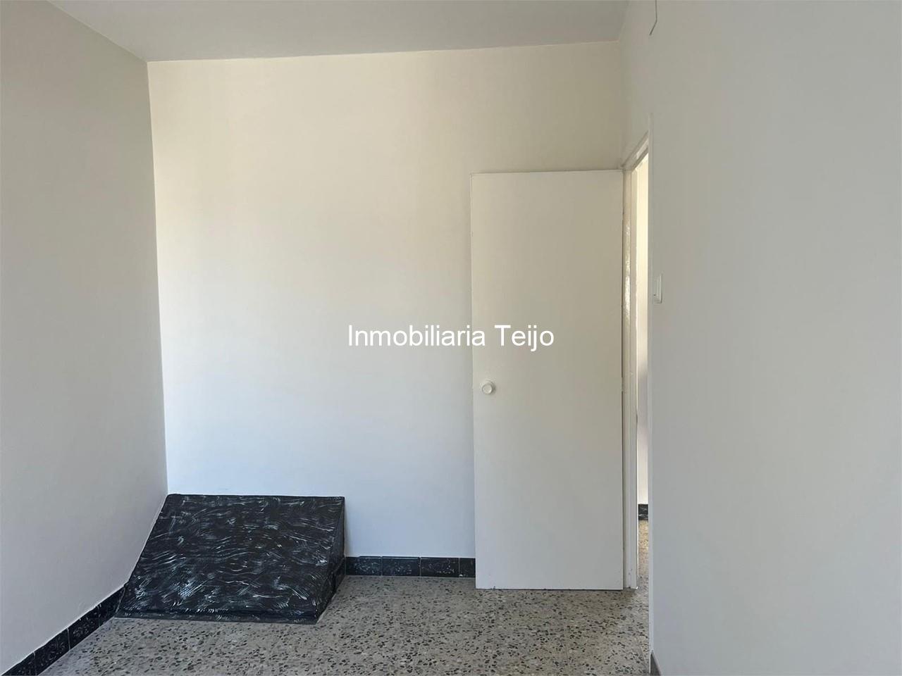 Foto 20 SE VENDE CHALET PAREADO EN CATABOIS