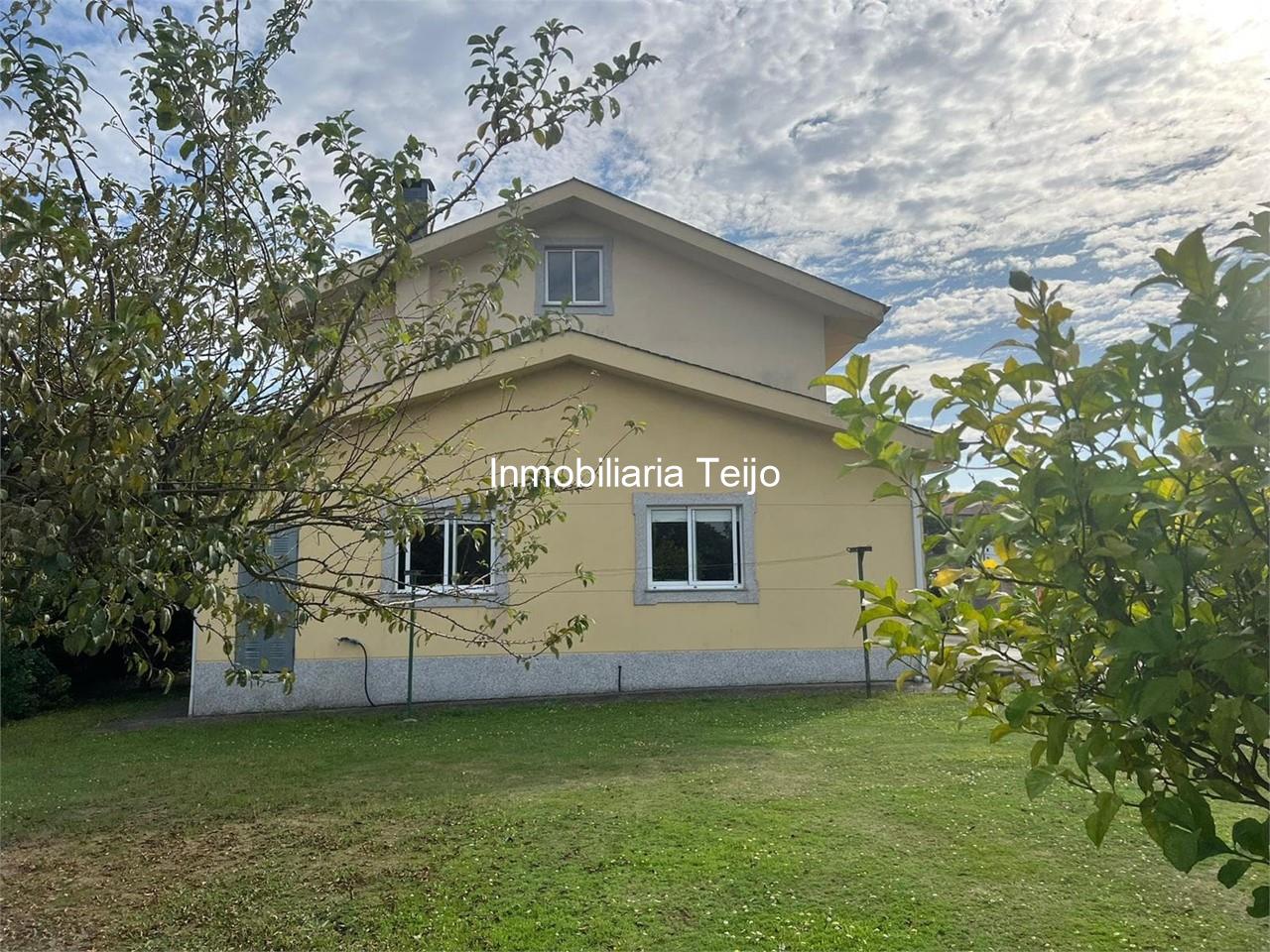 Foto 2 SE VENDE CHALET SEMINUEVO EN SAN MATEO