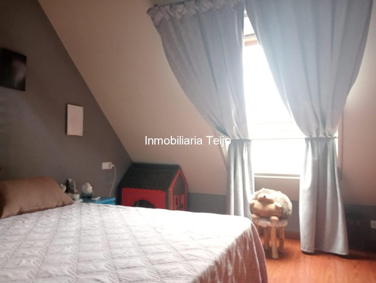 Foto 16 SE VENDE DUPLEX CON ASCENSOR, TRASTERO Y PLAZA DE GARAJE EN FREIXEIRO