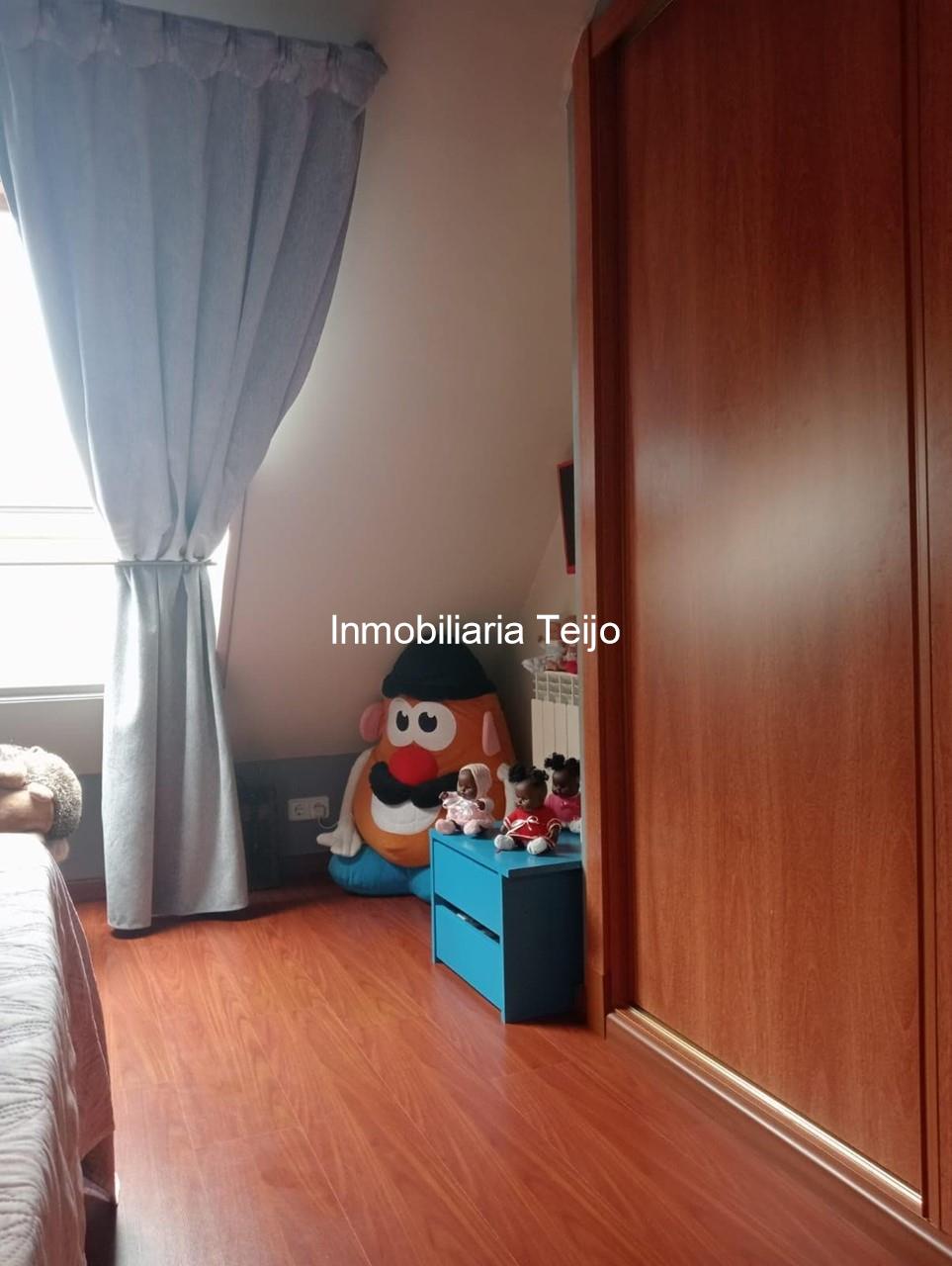 Foto 17 SE VENDE DUPLEX CON ASCENSOR, TRASTERO Y PLAZA DE GARAJE EN FREIXEIRO